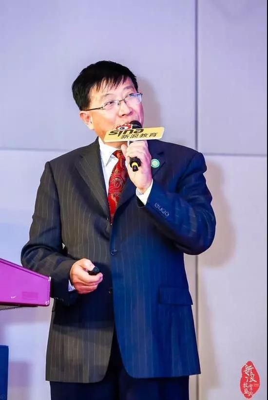 包玉剛吳子?。簢?guó)際學(xué)校的出路是發(fā)掘?qū)W生個(gè)性